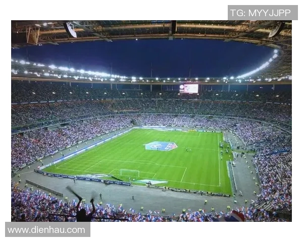 迪拜世界杯足球明星闪耀赛场展现激情与荣耀的精彩瞬间 迪拜世界杯足球明星闪耀赛场展现激情与荣耀的精彩瞬间